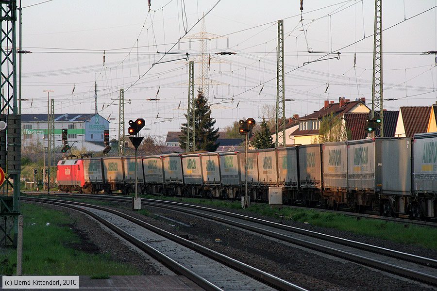 Deutsche Bahn - 152116-0
/ Bild: db1521160_bk1004170047.jpg