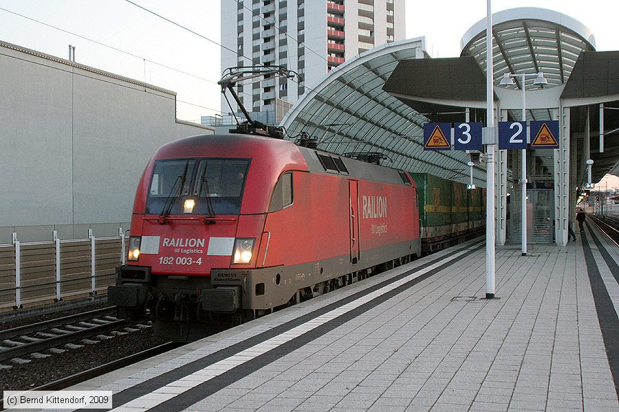 Deutsche Bahn - 182003-4
/ Bild: db1820034_bk0904090132.jpg
