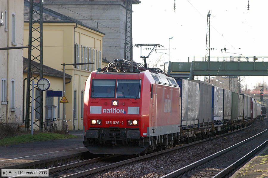 Deutsche Bahn - 185026-2
/ Bild: db1850262_bk0603290038.jpg Deutsche Bahn - 185026-2
/ Bild: db1850262_bk0603290038.jpg