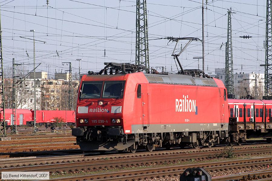 Deutsche Bahn - 185030-4
/ Bild: db1850304_bk0703110122.jpg