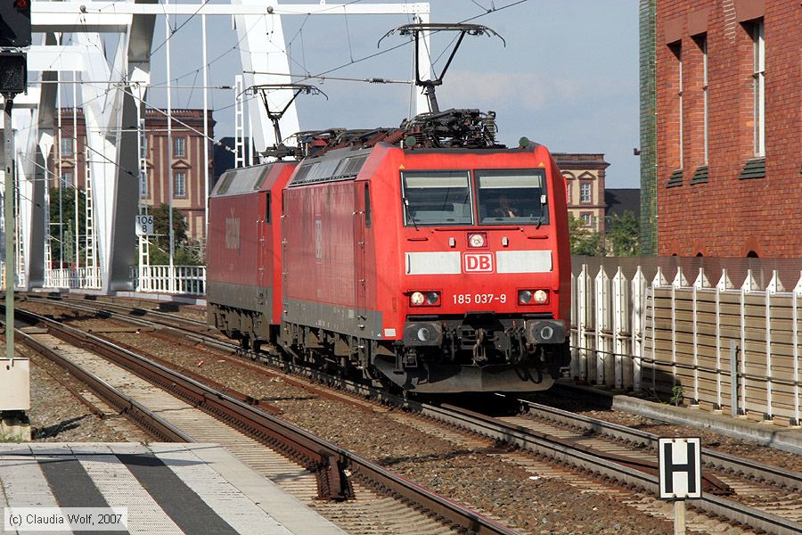 Deutsche Bahn - 185037-9
/ Bild: db1850379_cw0707310016.jpg Deutsche Bahn - 185037-9
/ Bild: db1850379_cw0707310016.jpg