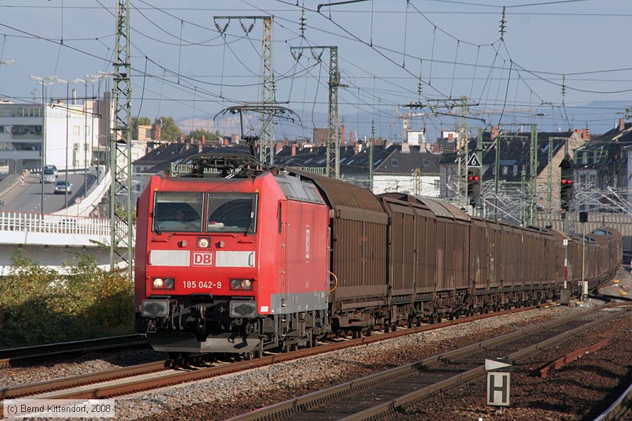 Deutsche Bahn - 185042-9
/ Bild: db1850429_bk0810230009.jpg Deutsche Bahn - 185042-9
/ Bild: db1850429_bk0810230009.jpg