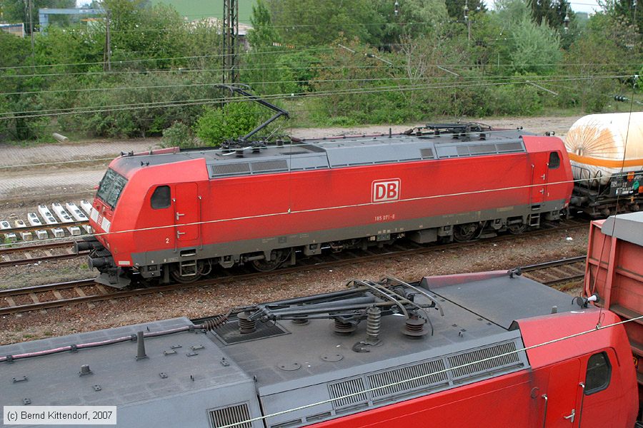 Deutsche Bahn - 185071-8
/ Bild: db1850718_bk0704240060.jpg Deutsche Bahn - 185071-8
/ Bild: db1850718_bk0704240060.jpg