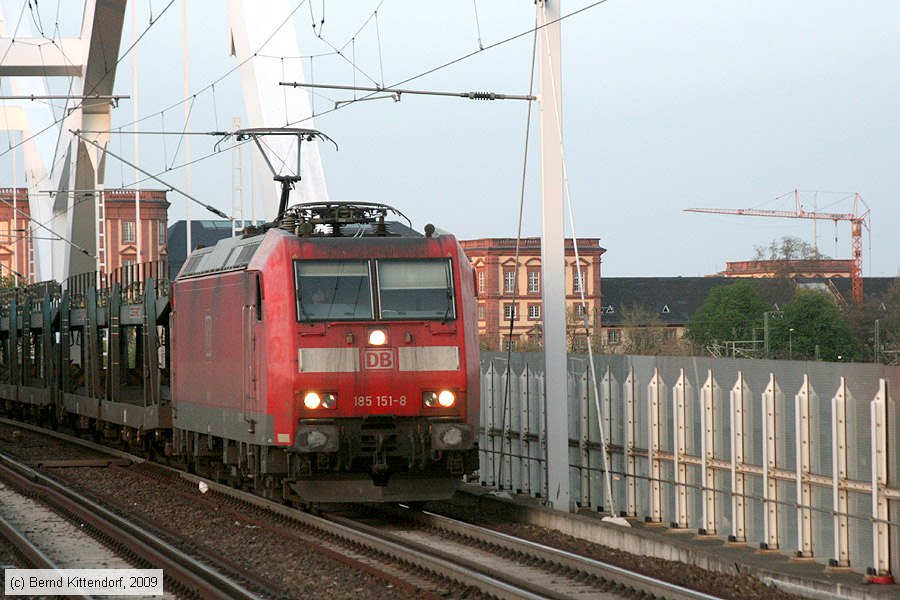 Deutsche Bahn - 185151-8
/ Bild: db1851518_bk0904090130.jpg Deutsche Bahn - 185151-8
/ Bild: db1851518_bk0904090130.jpg