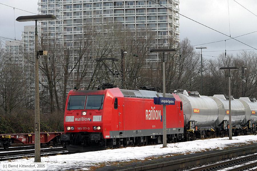 Deutsche Bahn - 185177-3
/ Bild: db1851773_e0025669.jpg Deutsche Bahn - 185177-3
/ Bild: db1851773_e0025669.jpg