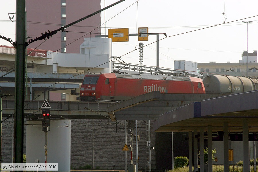 Deutsche Bahn - 185188-0
/ Bild: db1851880_cw1006220012.jpg