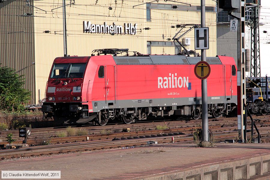 Deutsche Bahn - 185238-3
/ Bild: db1852383_cw1110150035.jpg
