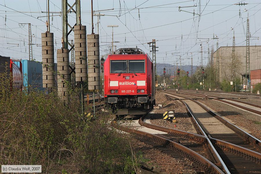 Deutsche Bahn - 185227-6
/ Bild: db1852276_cw0704060062.jpg