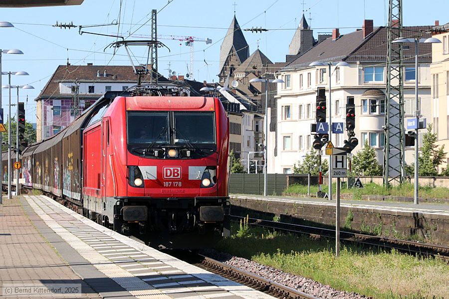 Deutsche Bahn - 187 178
/ Bild: db187178_bk2506300064.jpg Deutsche Bahn - 187 178
/ Bild: db187178_bk2506300064.jpg