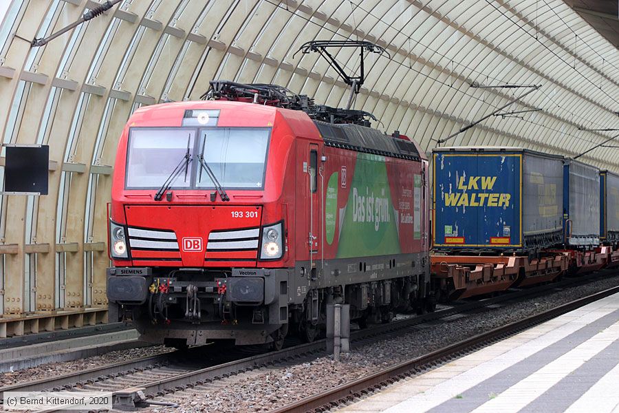 Deutsche Bahn - 193 301
/ Bild: db193301_bk2009100030.jpg Deutsche Bahn - 193 301
/ Bild: db193301_bk2009100030.jpg