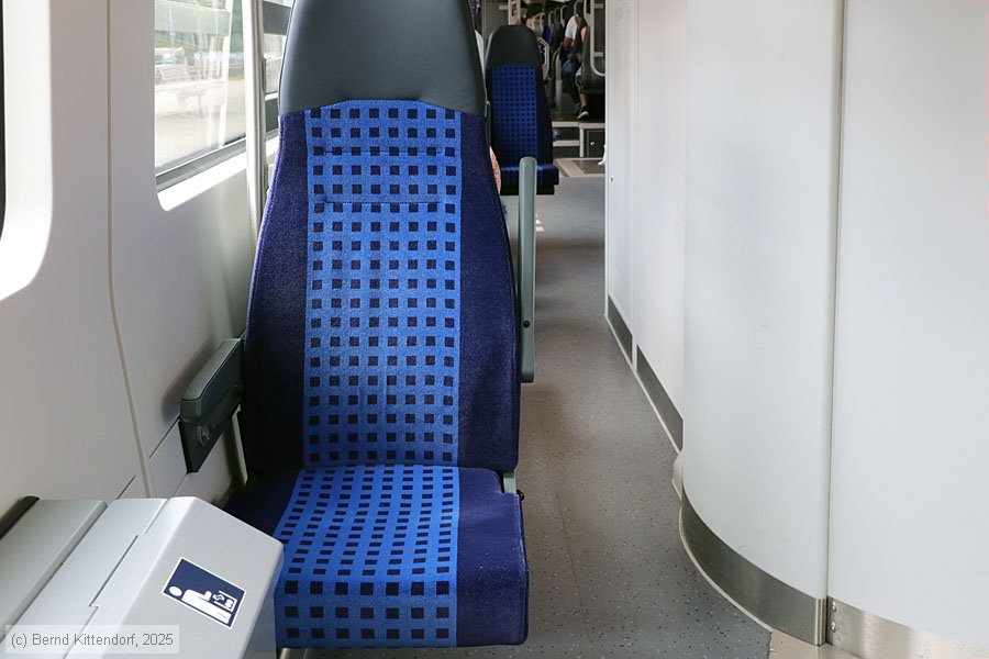 Deutsche Bahn - 1863 504-5 - Innenansicht
/ Bild: db18635045_bk2506270207.jpg