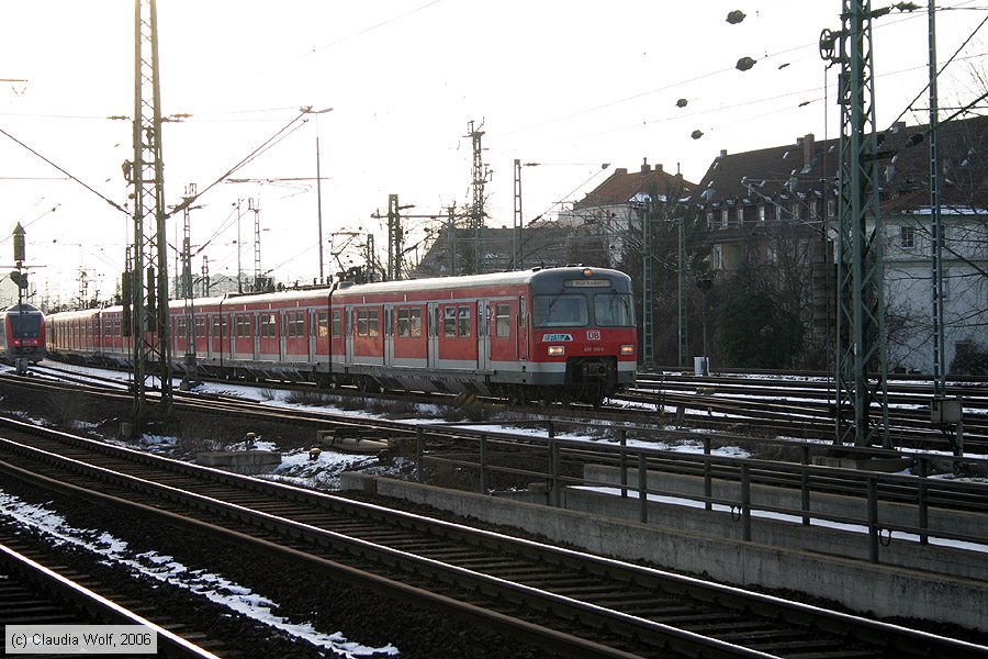 Deutsche Bahn - 420300-6
/ Bild: db4203006_cw0603060141.jpg Deutsche Bahn - 420300-6
/ Bild: db4203006_cw0603060141.jpg