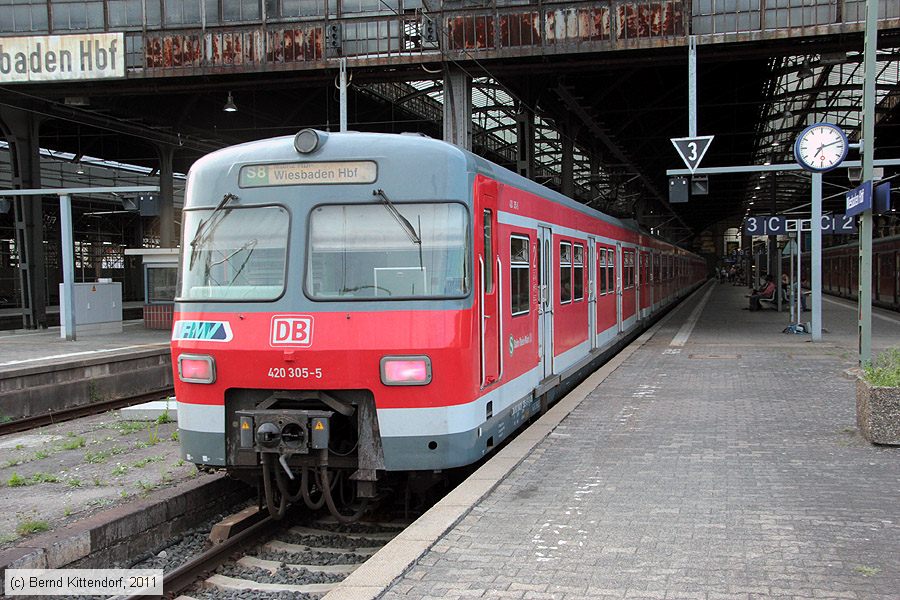 Deutsche Bahn - 420305-5
/ Bild: db4203055_bk1108230246.jpg
