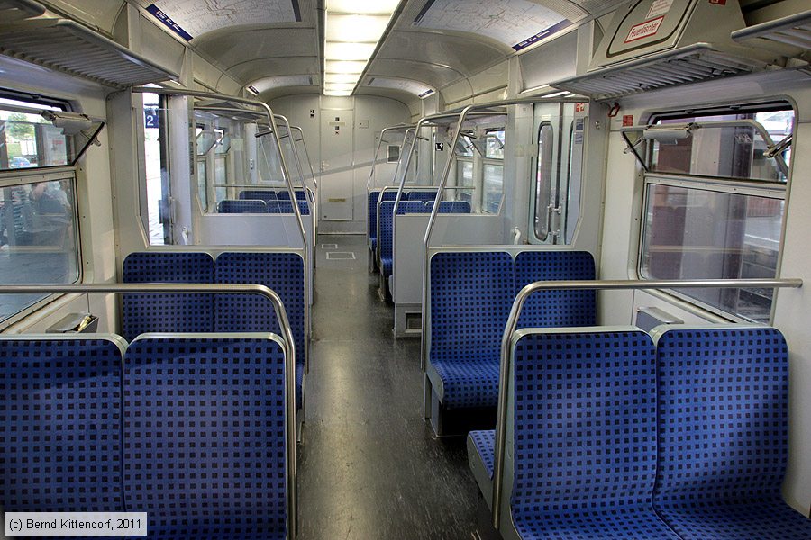 Deutsche Bahn - 420305-5 - Innenansicht
/ Bild: db4203055_bk1108230253.jpg