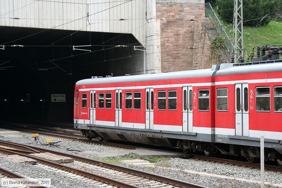 Deutsche Bahn - 420307-1
/ Bild: db4203071_bk1108160062.jpg