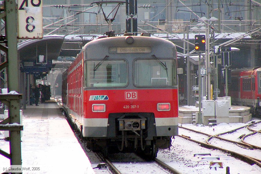 Deutsche Bahn - 420307-1
/ Bild: db4203071_cw025274.jpg