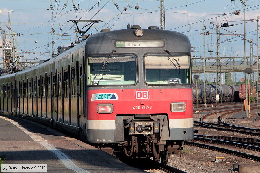 Deutsche Bahn - 420317-0
/ Bild: db4203170_bk1306210247.jpg