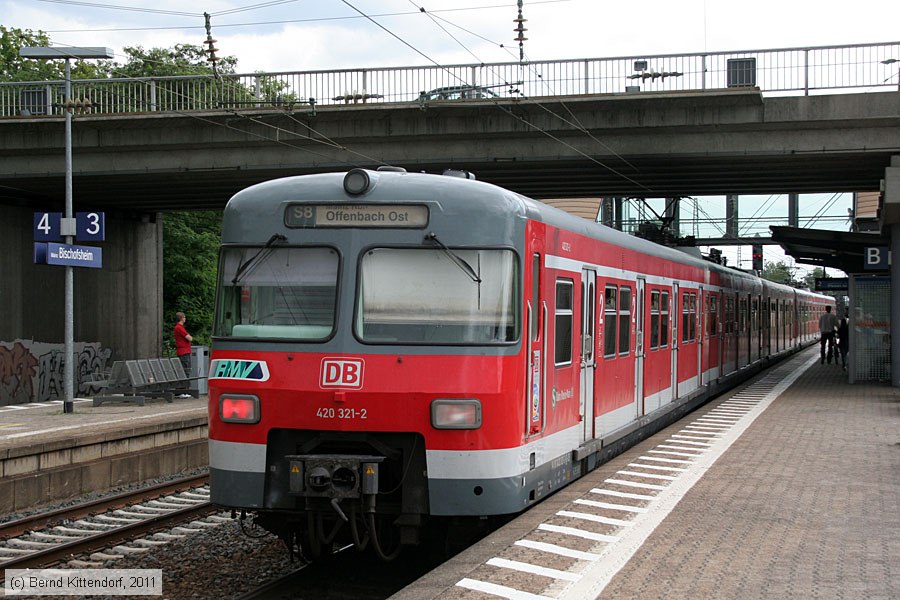 Deutsche Bahn - 420321-2
/ Bild: db4203212_bk1106090046.jpg Deutsche Bahn - 420321-2
/ Bild: db4203212_bk1106090046.jpg