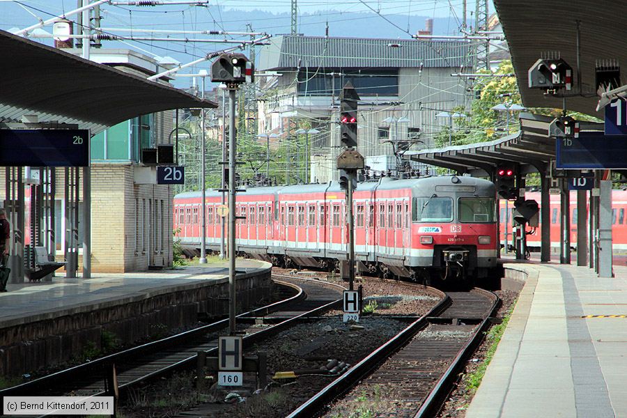 Deutsche Bahn - 420377-4
/ Bild: db4203774_bk1108230126.jpg