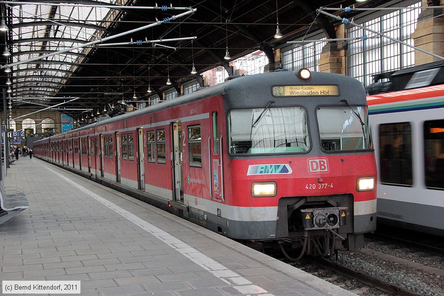 Deutsche Bahn - 420377-4
/ Bild: db4203774_bk1108230235.jpg