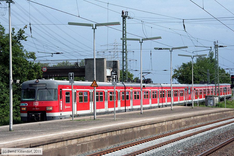 Deutsche Bahn - 420766-8
/ Bild: db4207668_bk1106090238.jpg