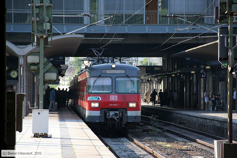 Deutsche Bahn - 420802-1
/ Bild: db4208021_bk1006240019.jpg Deutsche Bahn - 420802-1
/ Bild: db4208021_bk1006240019.jpg