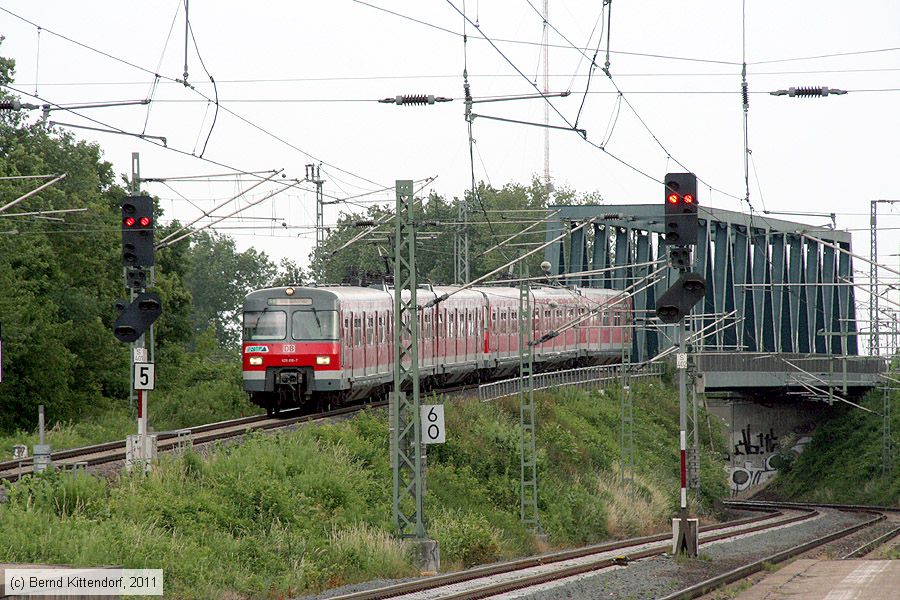 Deutsche Bahn - 420818-7
/ Bild: db4208187_bk1106090303.jpg Deutsche Bahn - 420818-7
/ Bild: db4208187_bk1106090303.jpg