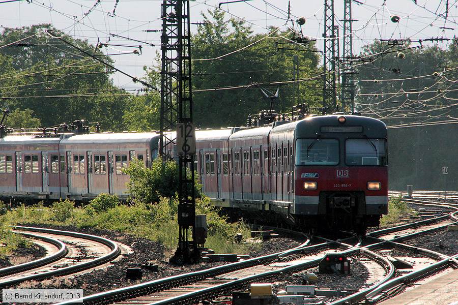 Deutsche Bahn - 420856-7
/ Bild: db4208567_bk1306210246.jpg