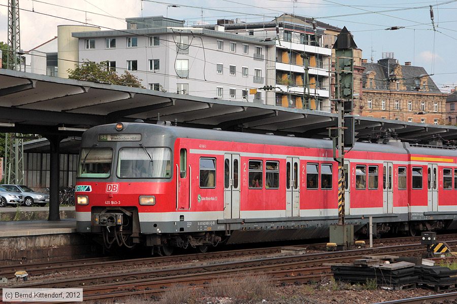 Deutsche Bahn - 420863-3
/ Bild: db4208633_bk1206140053.jpg