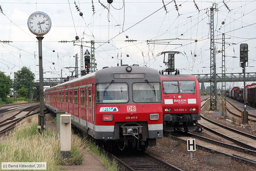 Deutsche Bahn - 420885-6
/ Bild: db4208856_bk1106090124.jpg