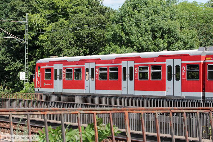 Deutsche Bahn - 420942-5
/ Bild: db4209425_bk1706180201.jpg Deutsche Bahn - 420942-5
/ Bild: db4209425_bk1706180201.jpg