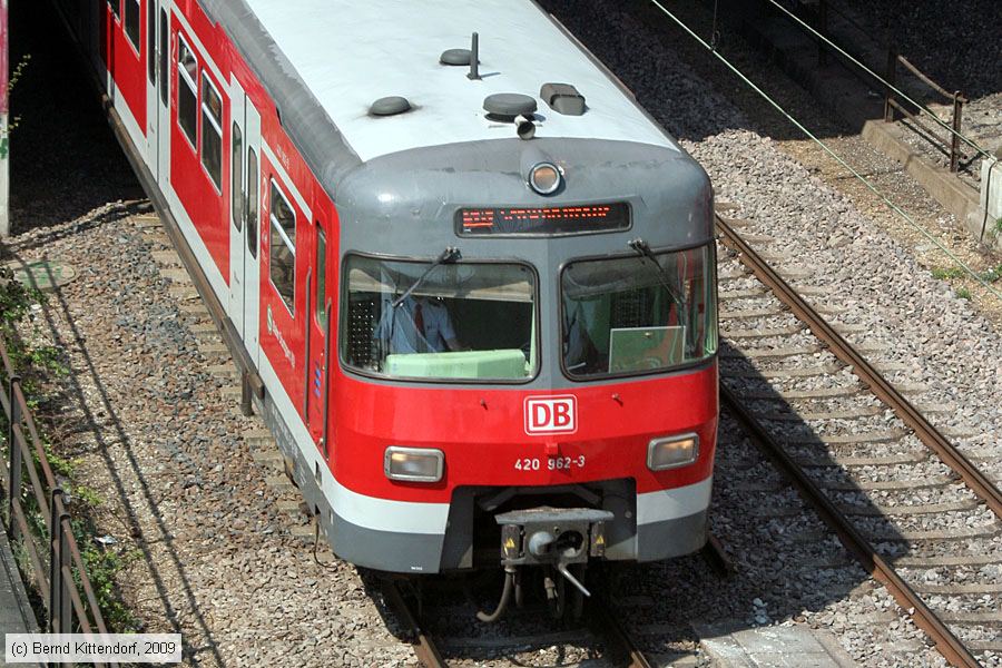 Deutsche Bahn - 420962-3
/ Bild: db4209623_bk0904150035.jpg