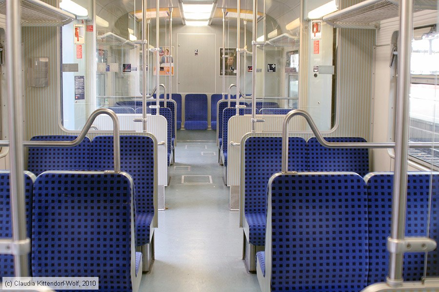 Deutsche Bahn - 421430-0 - Innenansicht
/ Bild: db4214300_cw1011040004.jpg