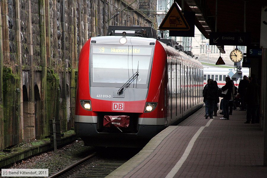 Deutsche Bahn - 422013-3
/ Bild: db4220133_bk1102160044.jpg