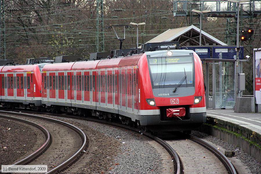 Deutsche Bahn - 422034-9
/ Bild: db4220349_bk0911260157.jpg