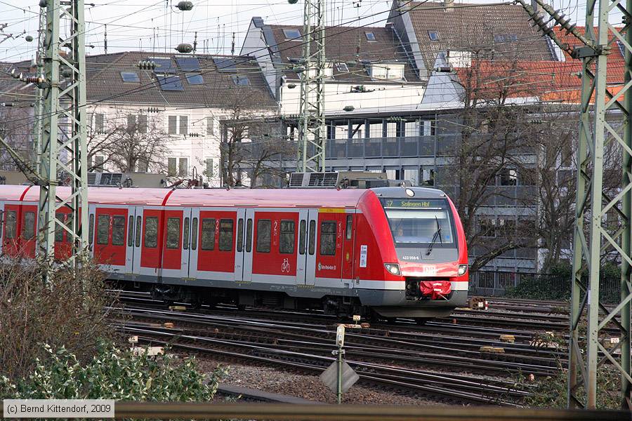 Deutsche Bahn - 422059-6
/ Bild: db4220596_bk0911260054.jpg