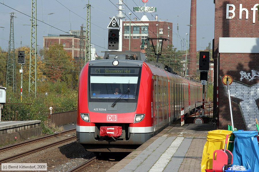 Deutsche Bahn - 422525-6
/ Bild: db4225256_bk0910230224.jpg Deutsche Bahn - 422525-6
/ Bild: db4225256_bk0910230224.jpg