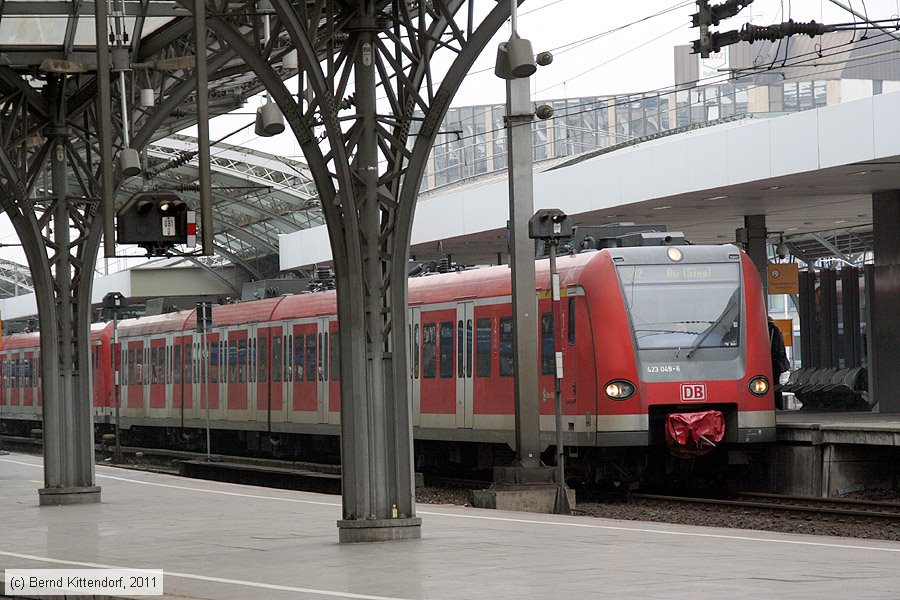 Deutsche Bahn - 423049-6
/ Bild: db4230496_bk1102190028.jpg Deutsche Bahn - 423049-6
/ Bild: db4230496_bk1102190028.jpg