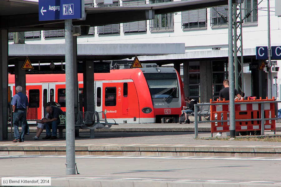 Deutsche Bahn - 423098-3
/ Bild: db4230983_bk1406180022.jpg