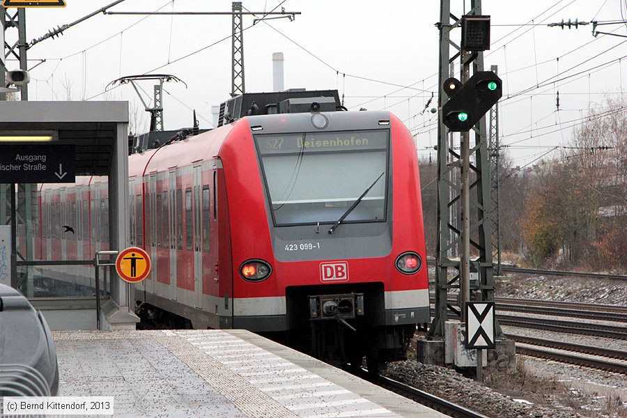 Deutsche Bahn - 423099-1
/ Bild: db4230991_bk1311280110.jpg