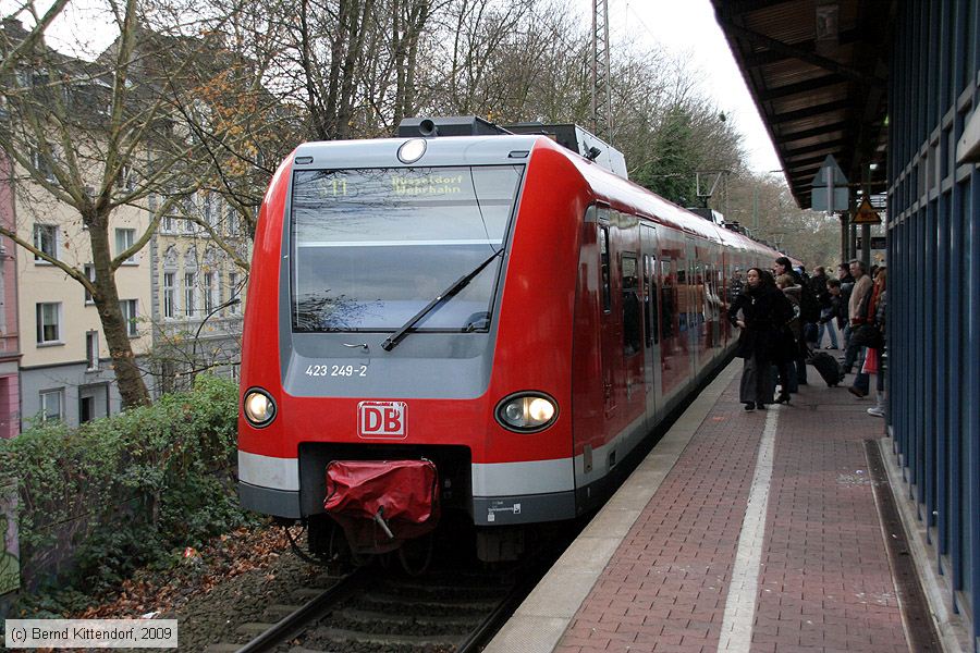 Deutsche Bahn - 423249-2
/ Bild: db4232492_bk0911260209.jpg Deutsche Bahn - 423249-2
/ Bild: db4232492_bk0911260209.jpg