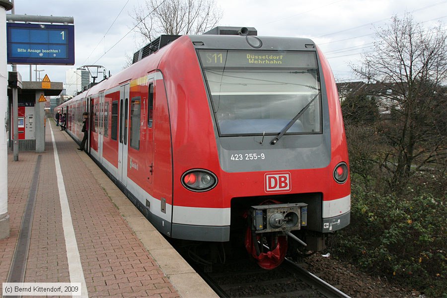 Deutsche Bahn - 423255-9
/ Bild: db4232559_bk0911260272.jpg