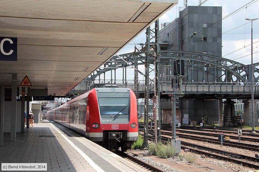 Deutsche Bahn - 423361-5
/ Bild: db4233615_bk1406190122.jpg
