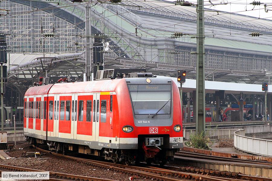 Deutsche Bahn - 423544-6
/ Bild: db4235446_bk0710020012.jpg