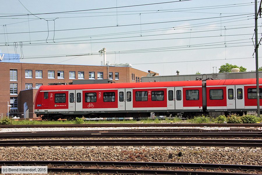 Deutsche Bahn - 423580-0
/ Bild: db4235800_bk1505130071.jpg