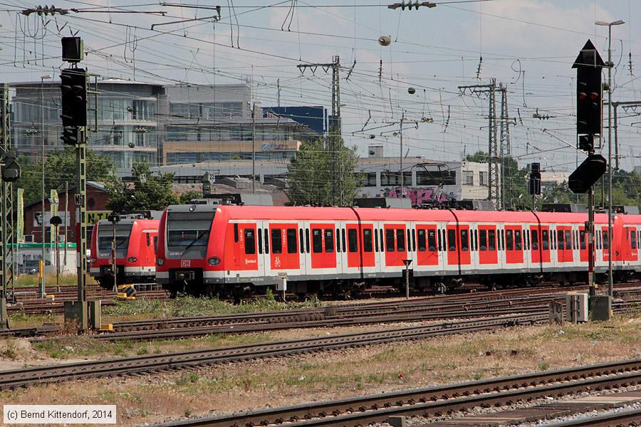 Deutsche Bahn - 423631-1
/ Bild: db4236311_bk1406180025.jpg