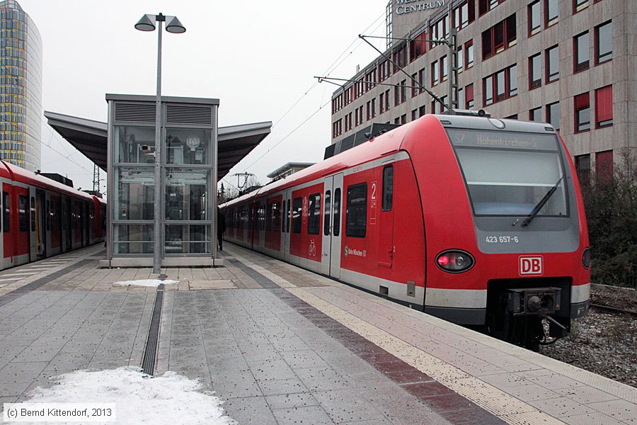 Deutsche Bahn - 423657-6
/ Bild: db4236576_bk1311280092.jpg