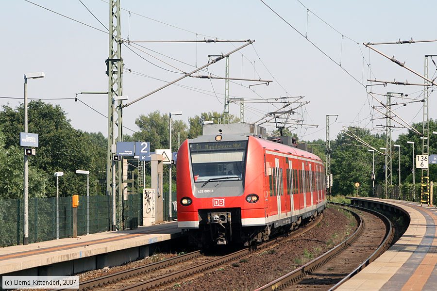 Deutsche Bahn - 425009-8
/ Bild: db4250098_bk0708050206.jpg