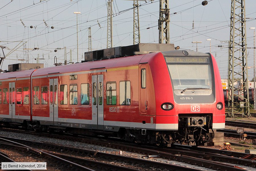 Deutsche Bahn - 425016-3
/ Bild: db4250163_bk1404100031.jpg Deutsche Bahn - 425016-3
/ Bild: db4250163_bk1404100031.jpg