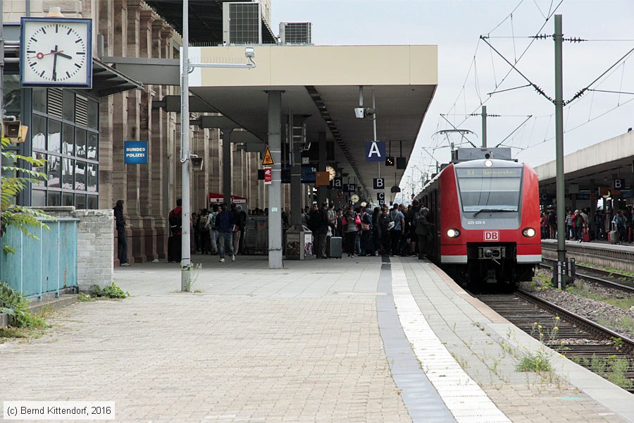 Deutsche Bahn - 425020-5
/ Bild: db4250205_bk1609300008.jpg